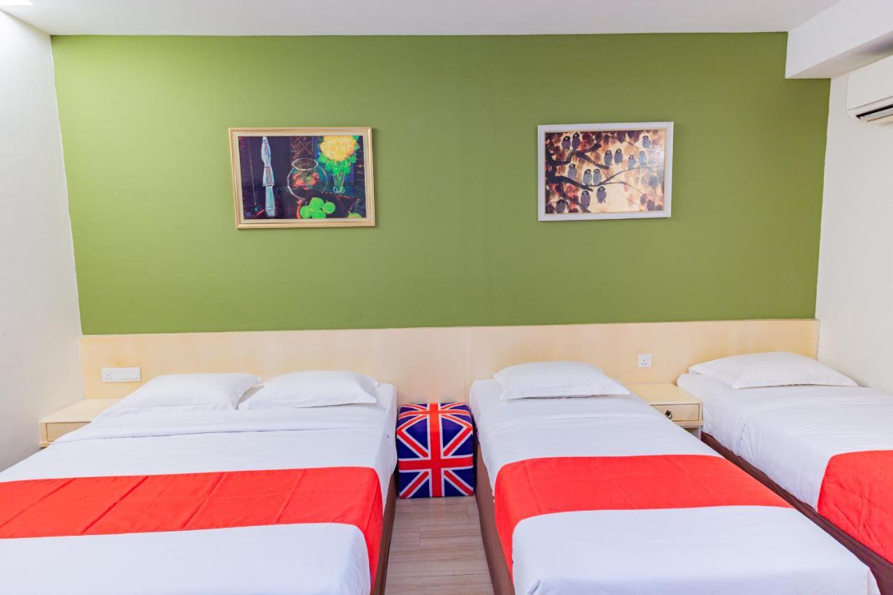 Hotel 101 Permas Jaya Johor Bahru Esterno foto